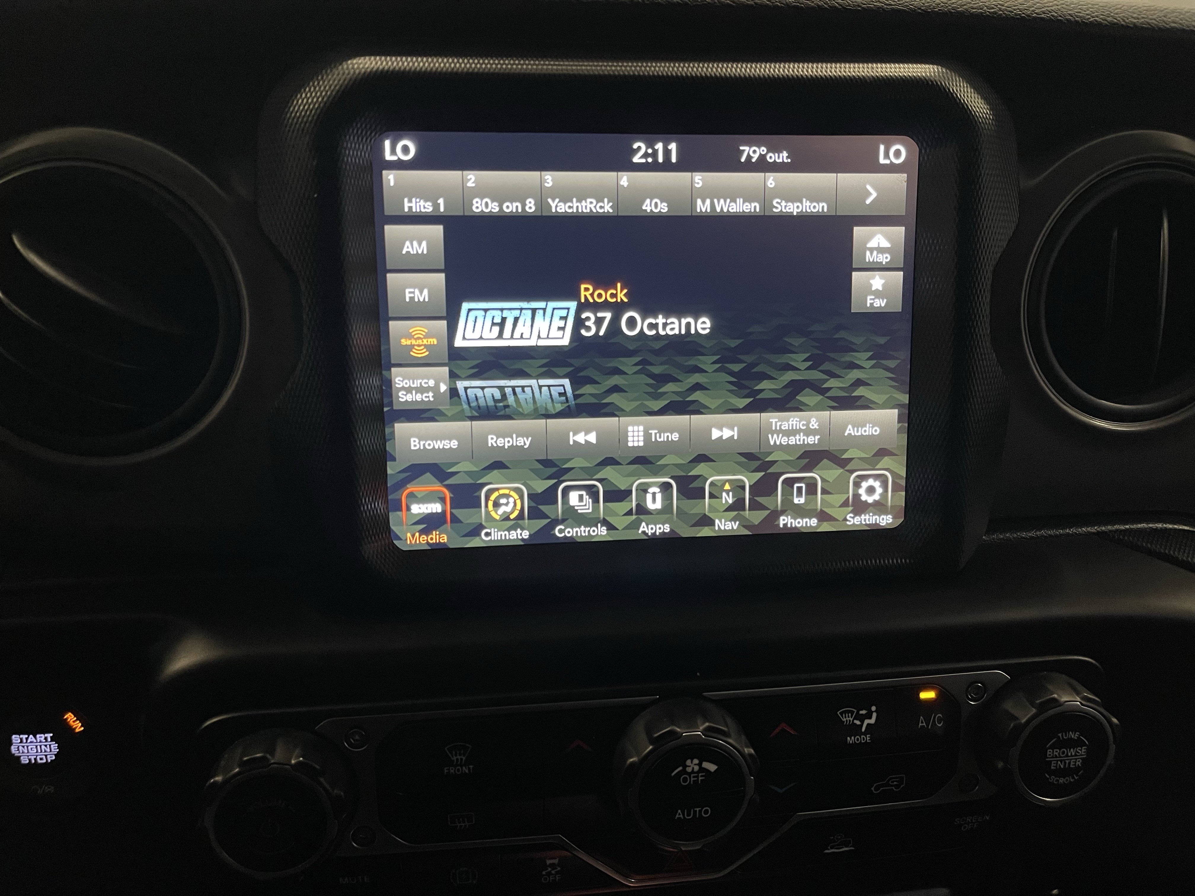 Used 2023 Jeep Wrangler Unlimited AWD/4WD image 23