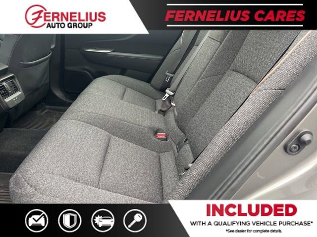 Used 2023 Toyota Crown XLE image 8