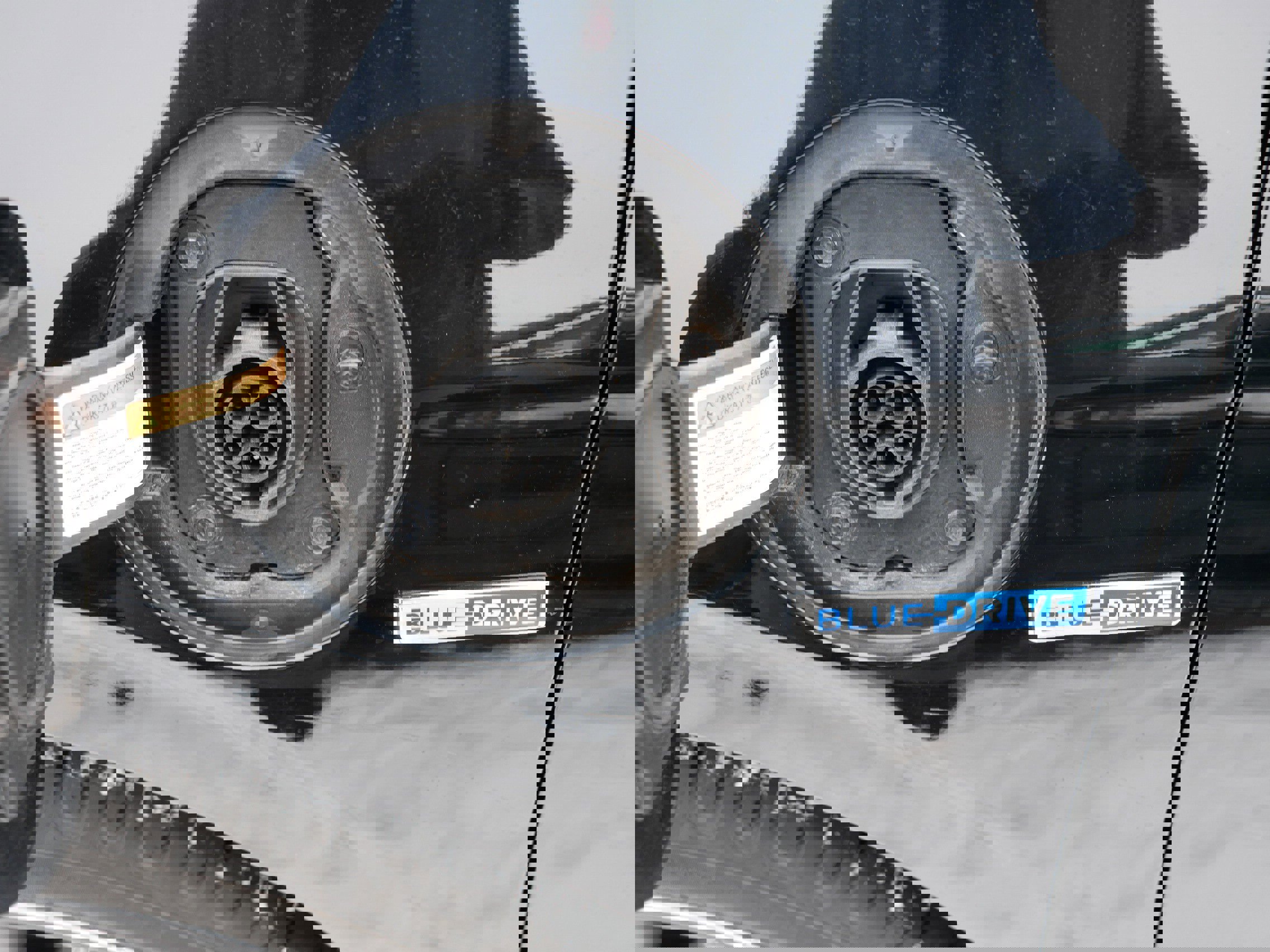 Used 2019 Hyundai Ioniq Limited w/ Ultimate Package 02 image 31