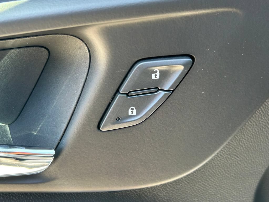 Used 2024 Chevrolet Malibu LT FWD image 23