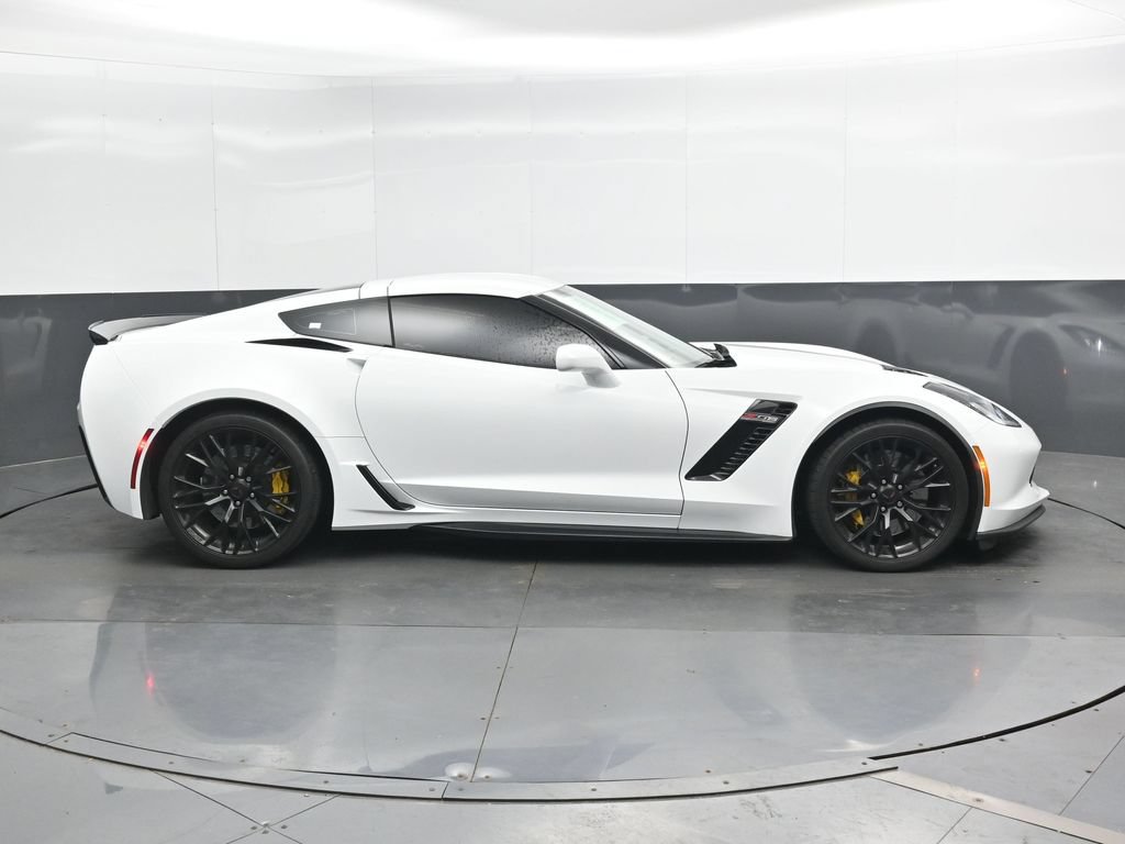 Used 2017 Chevrolet Corvette Z06 RWD image 4