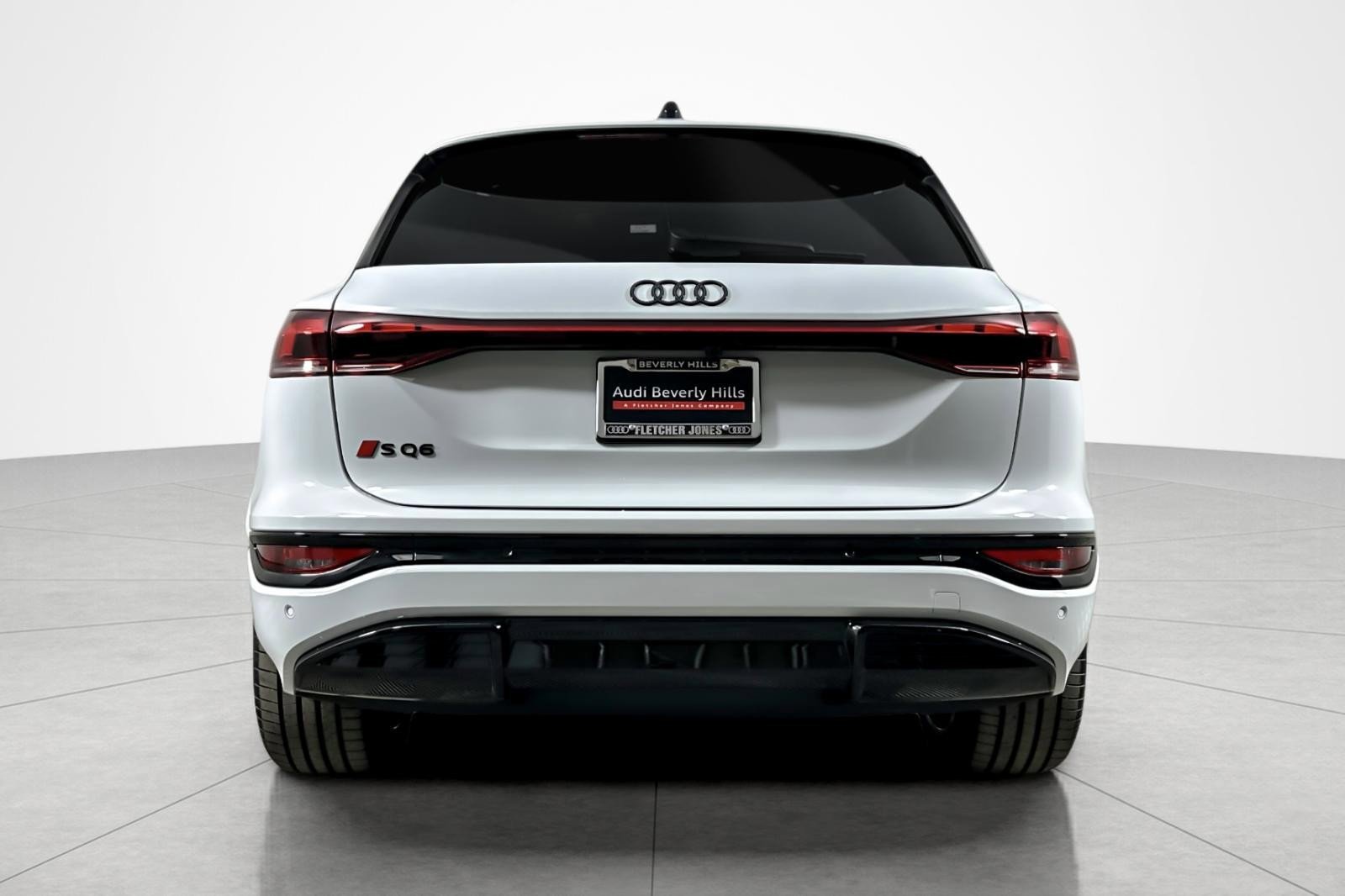 New 2025 Audi SQ6 e-tron Premium Plus AWD/4WD image 5