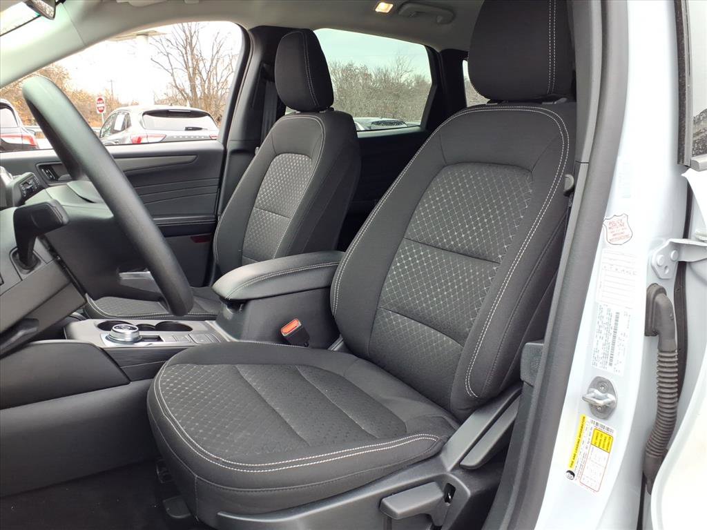 Used 2025 Ford Escape Active AWD/4WD image 7