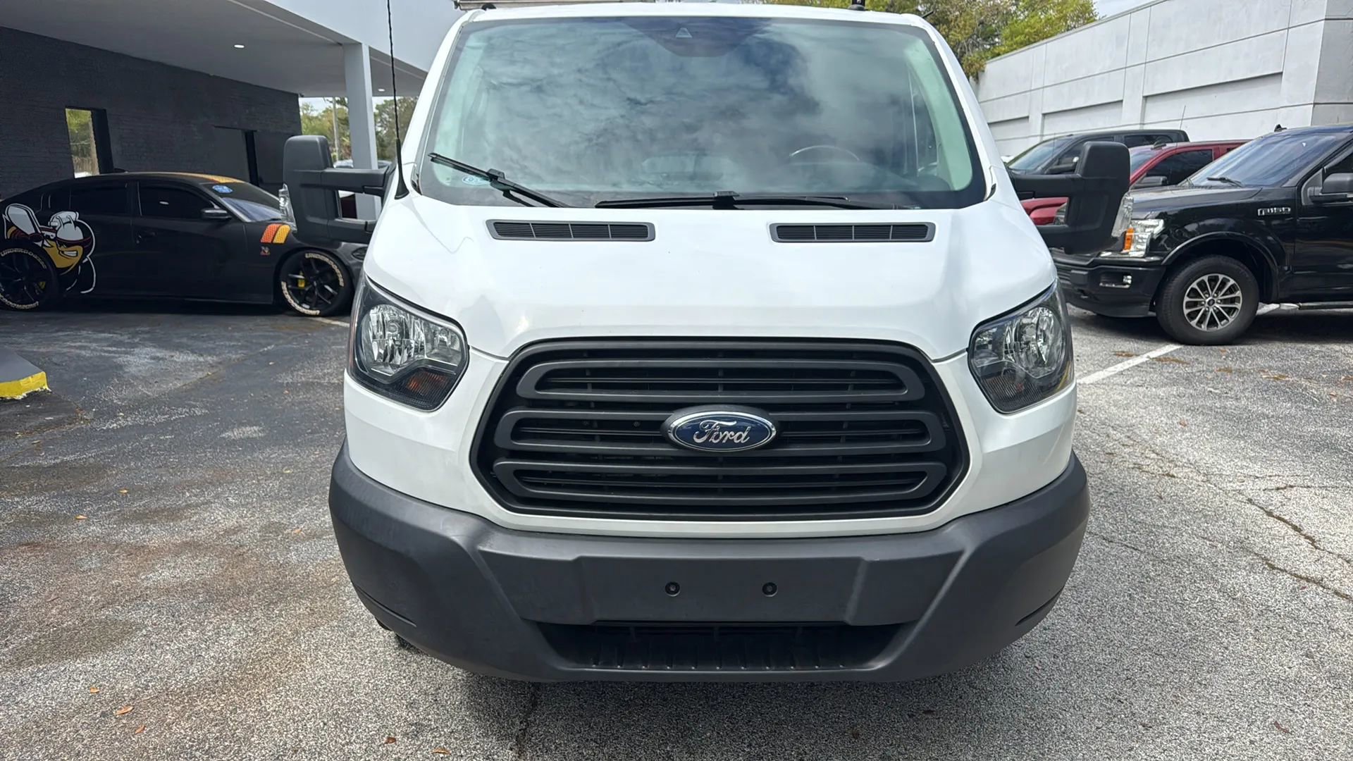Used 2019 Ford Transit 250 130 Low Roof RWD image 2
