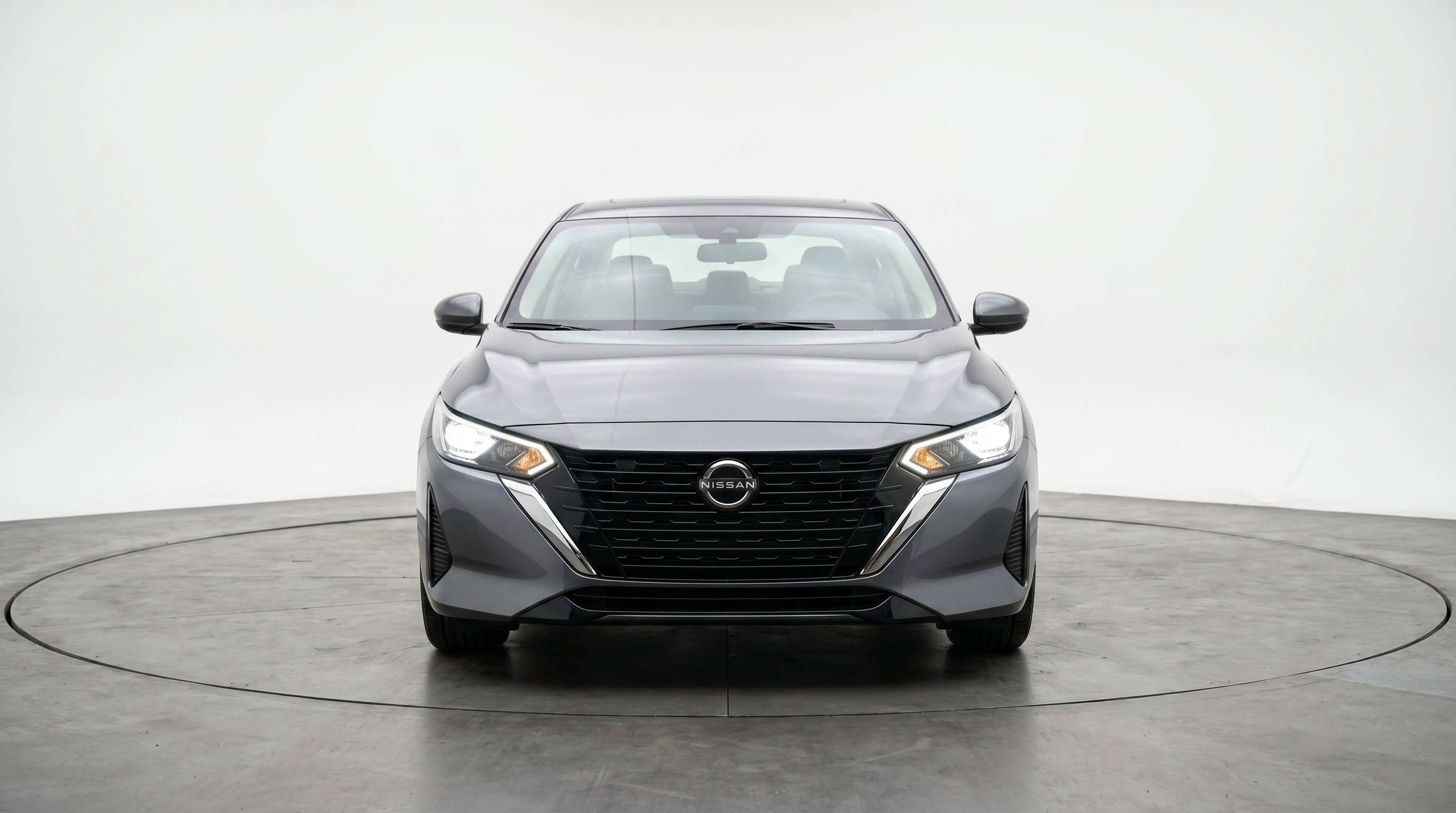 Used 2025 Nissan Sentra SV FWD image 2