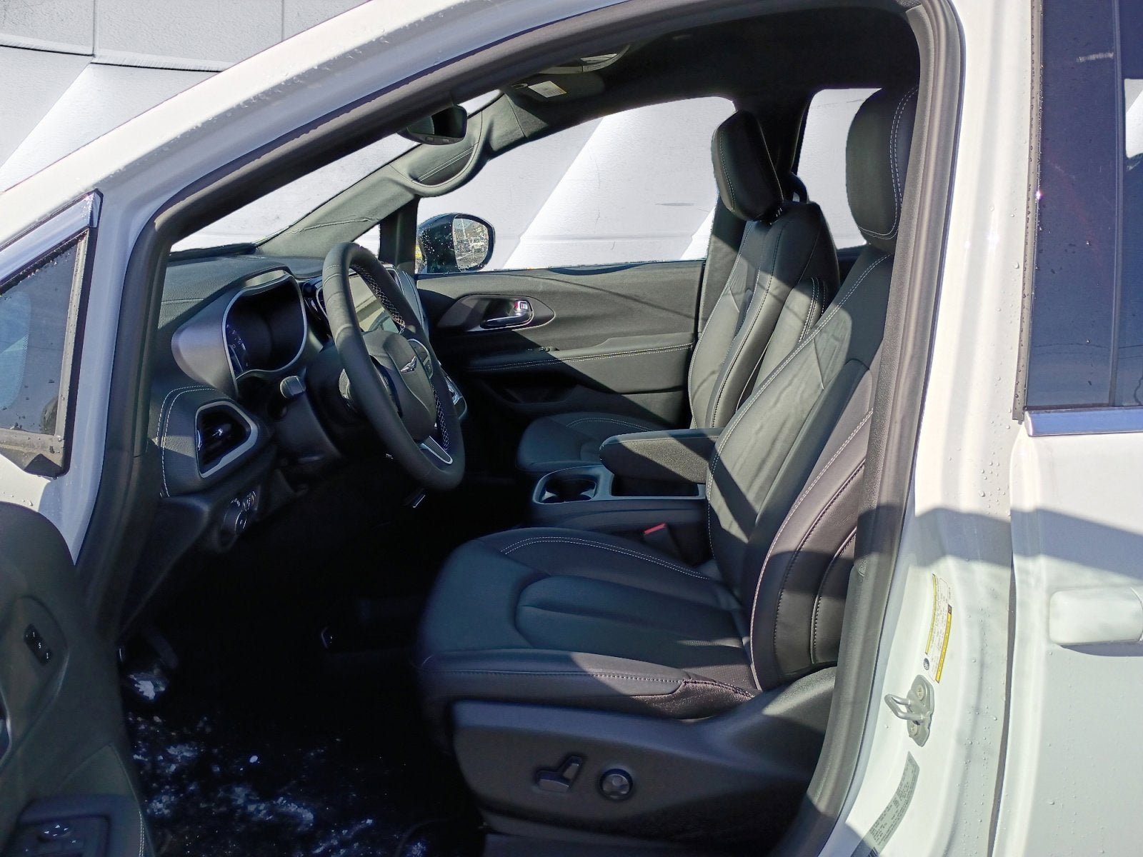 New 2026 Chrysler Pacifica Select image 10