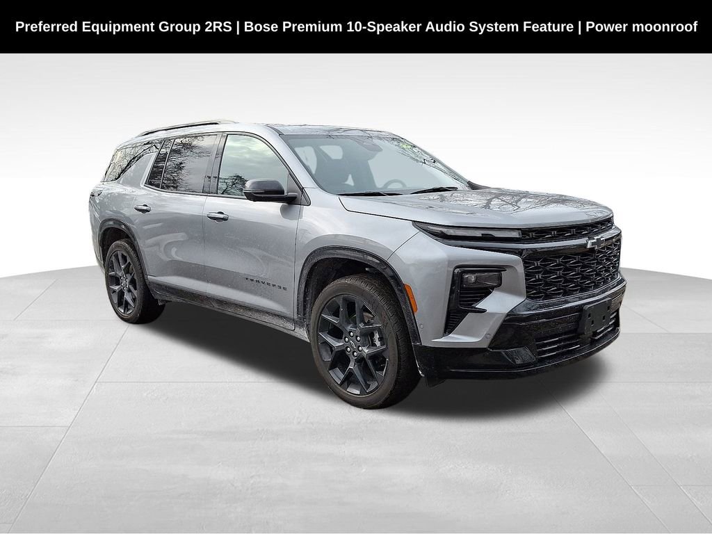Used 2024 Chevrolet Traverse RS image 1