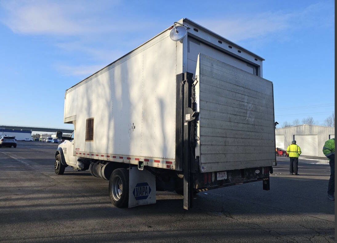 Used 2017 RAM 5500 Tradesman w/ Power Accessory Group image 5