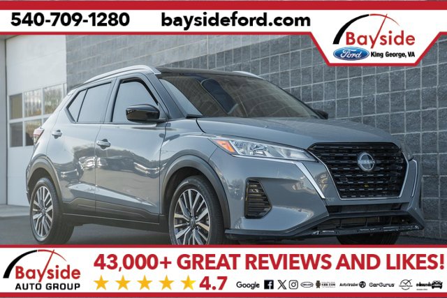 Used 2024 Nissan Kicks SV image 1