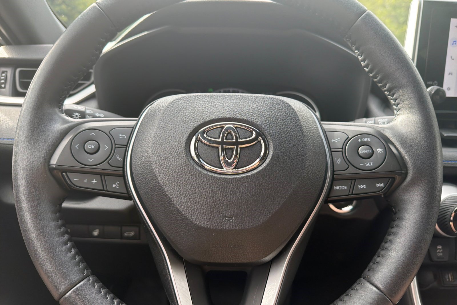 Used 2023 Toyota RAV4 SE w/ Convenience Package AWD/4WD image 29