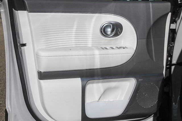 New 2026 Hyundai Ioniq 9 Limited image 24