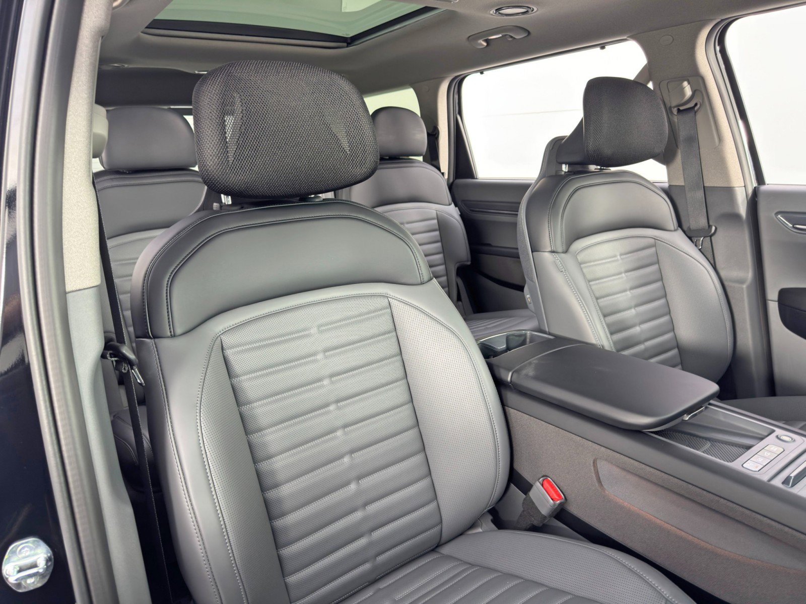 Used 2026 Kia EV9 Land image 40