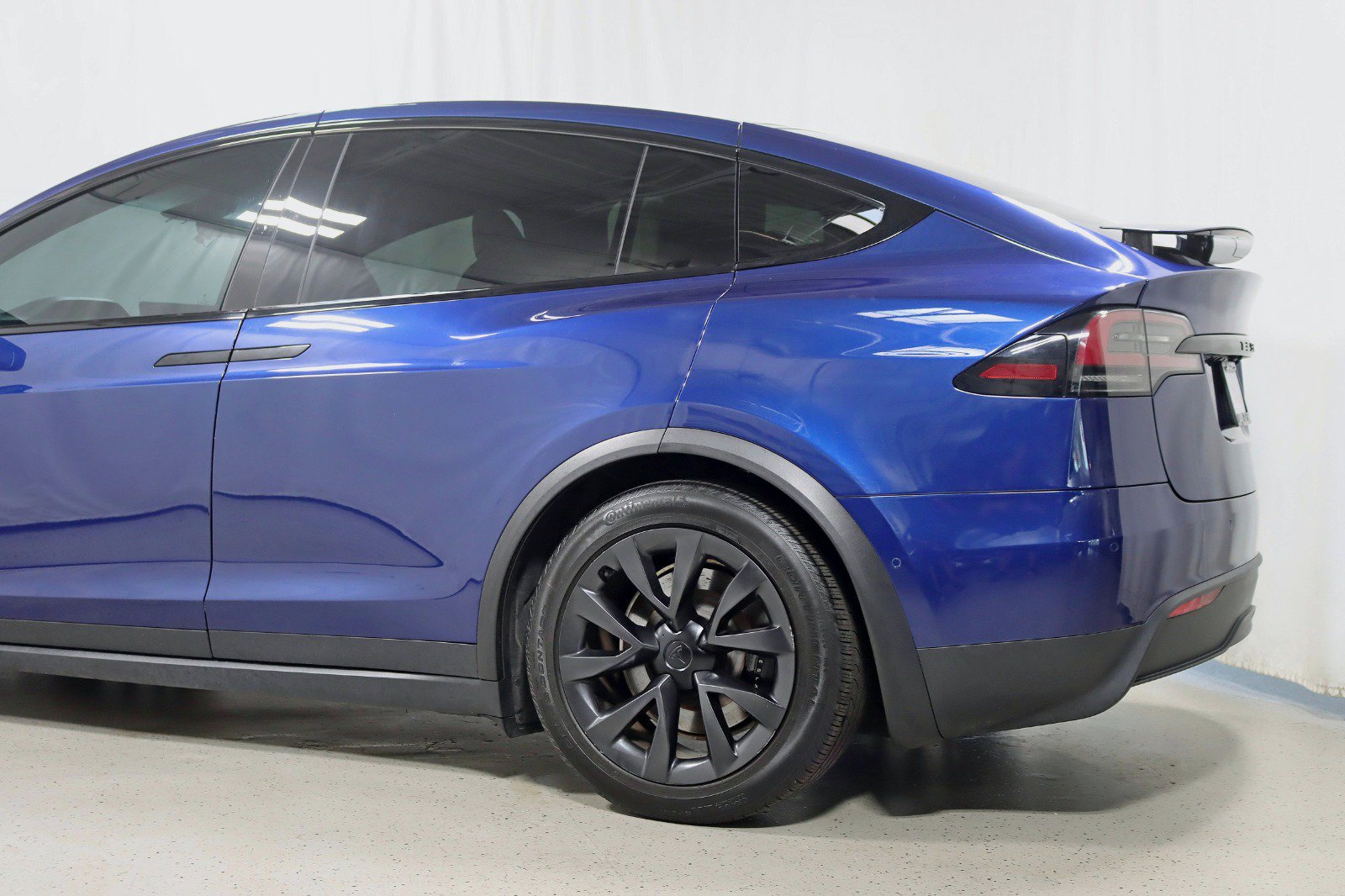 Used 2023 Tesla Model X AWD/4WD image 11