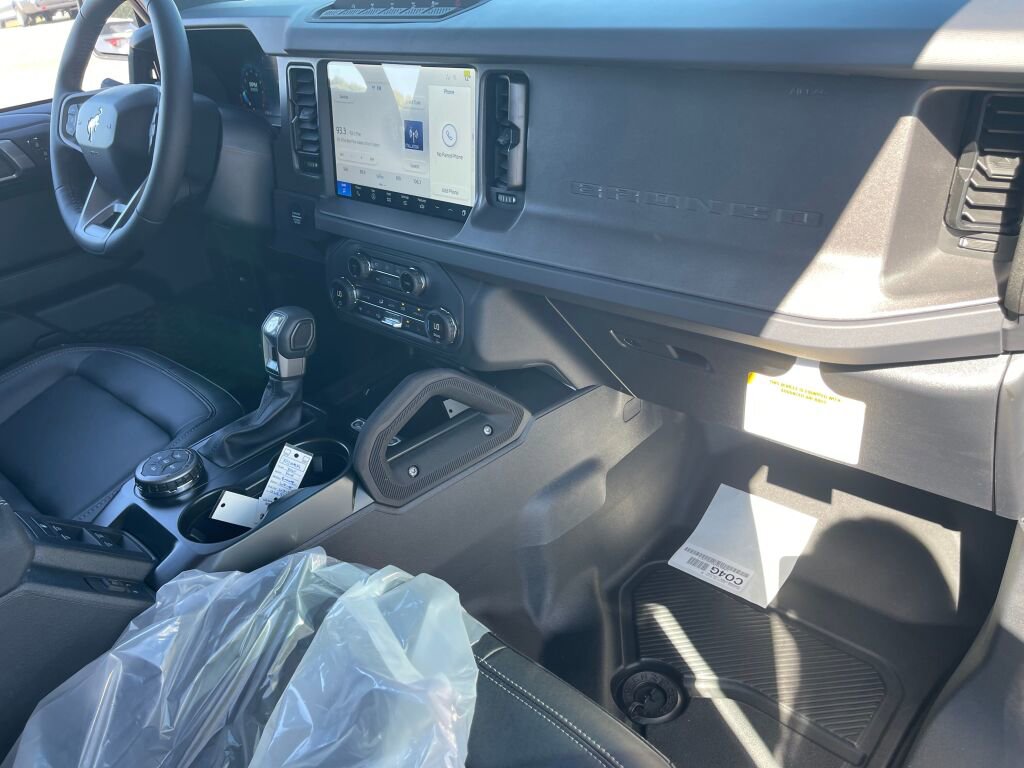 New 2025 Ford Bronco Badlands image 15