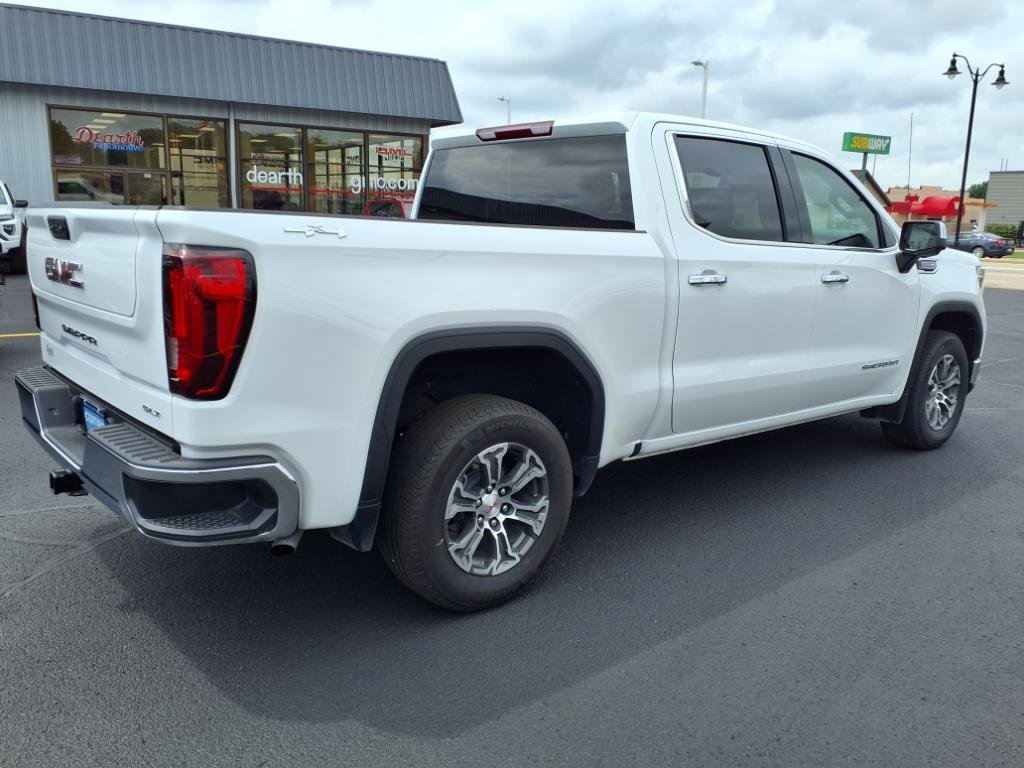 Used 2025 GMC Sierra 1500 SLT image 3