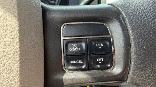 Used 2012 RAM 1500 Classic SLT AWD/4WD image 18