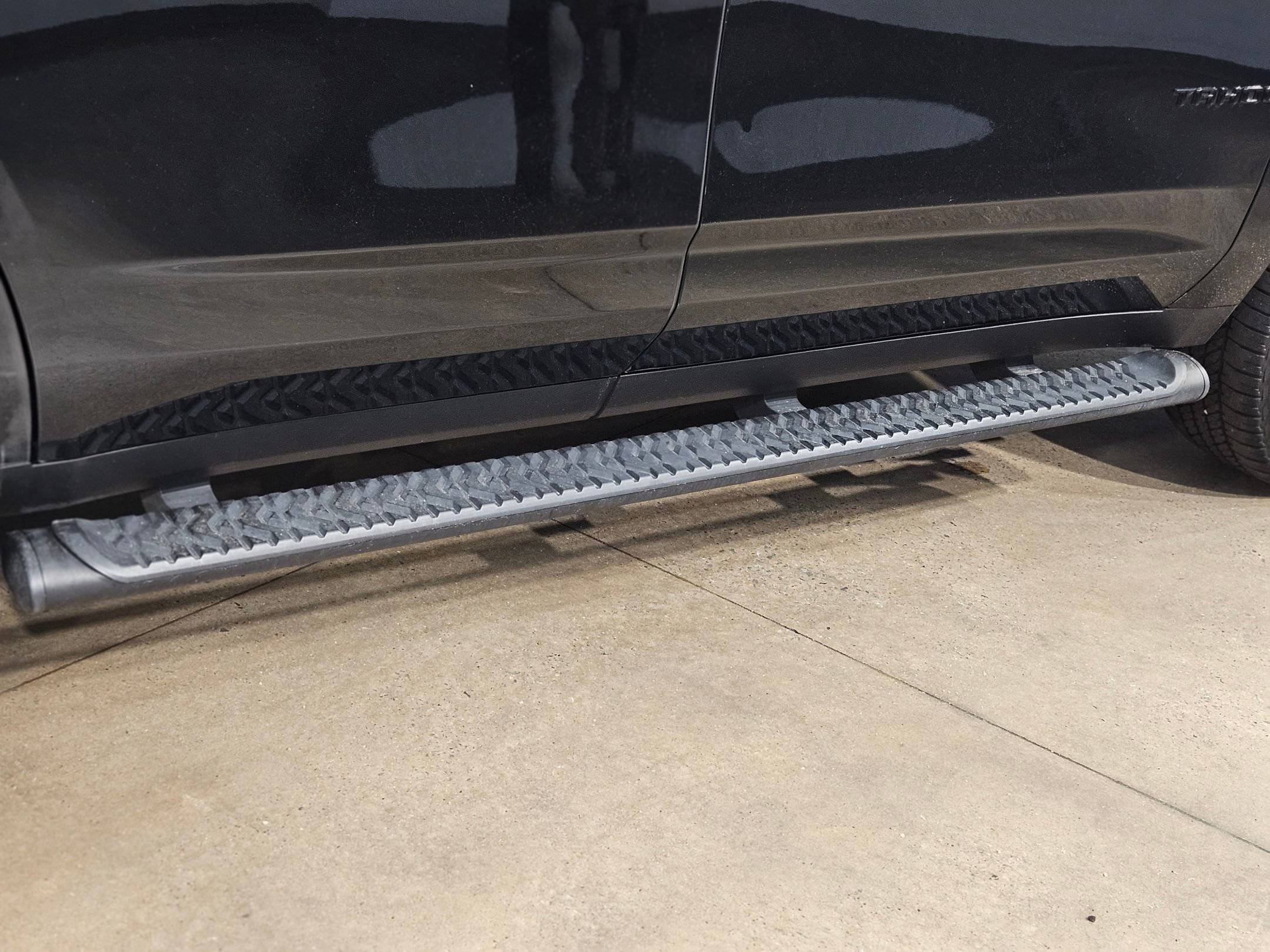 Used 2025 Chevrolet Tahoe Z71 AWD/4WD image 39