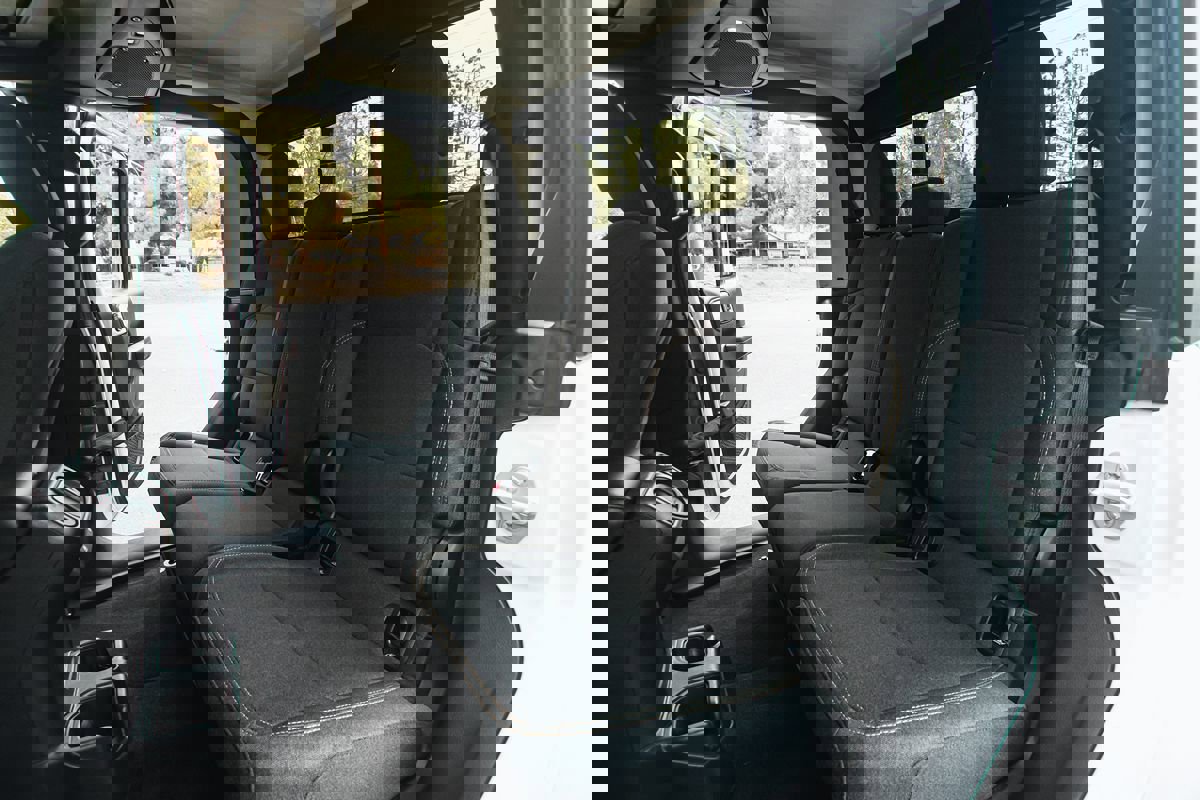 Used 2024 Jeep Gladiator Sport image 20