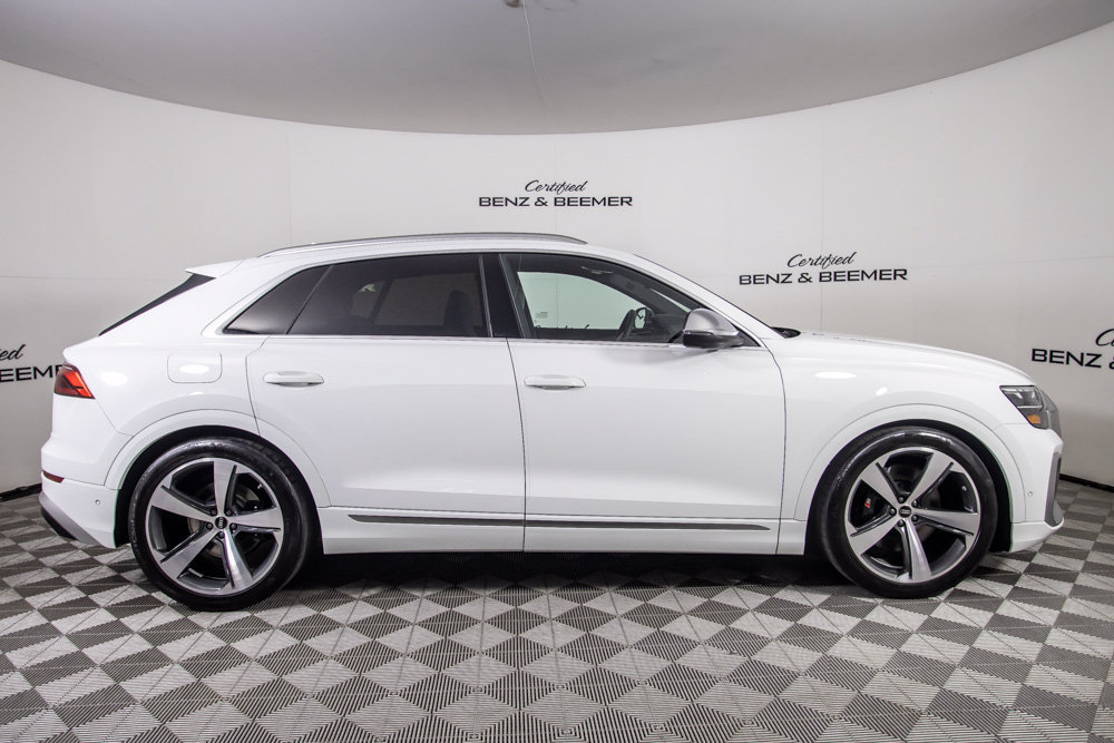 Used 2024 Audi SQ8 Premium Plus AWD/4WD image 3