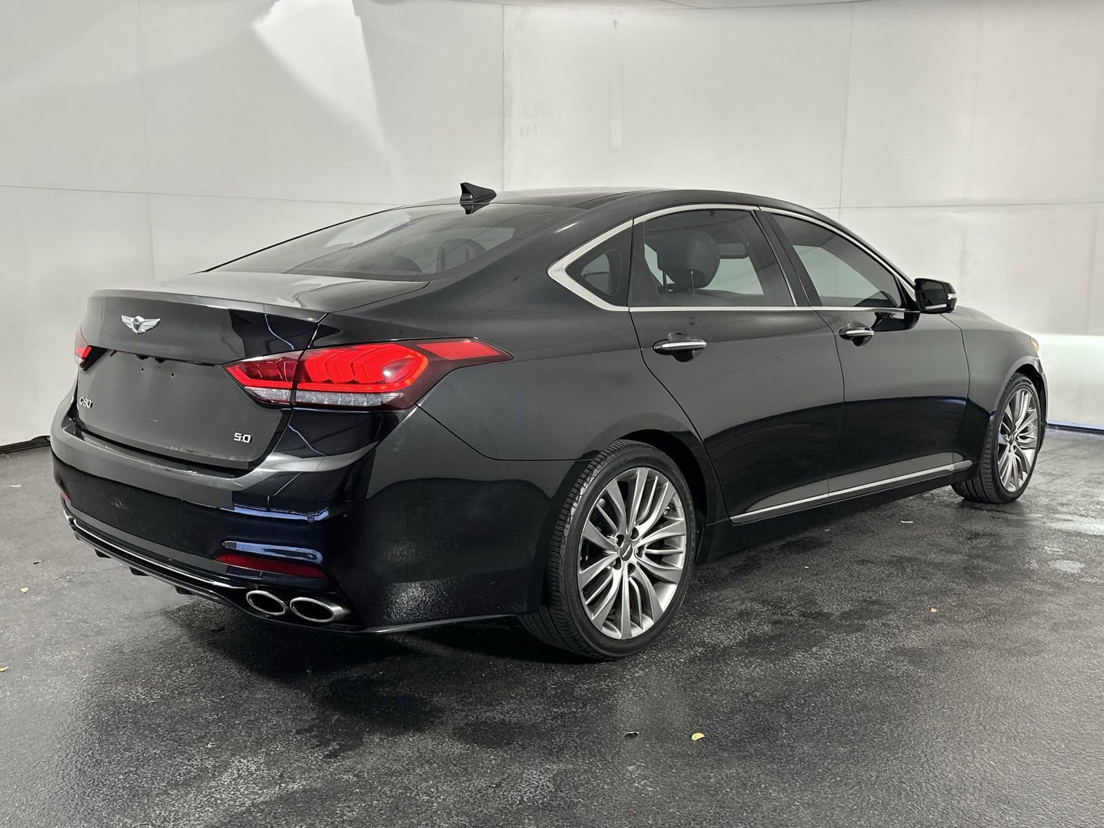Used 2018 Genesis G80 5.0 Ultimate image 11