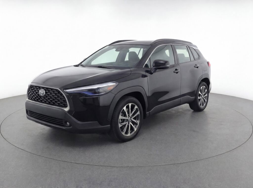 Certified 2022 Toyota Corolla Cross XLE AWD/4WD image 3