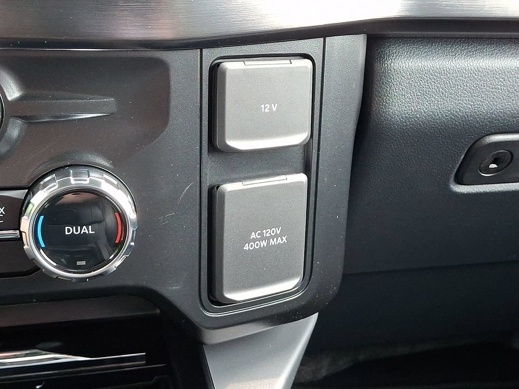 New 2026 Ford F250 Lariat w/ Black Appearance Package AWD/4WD image 17