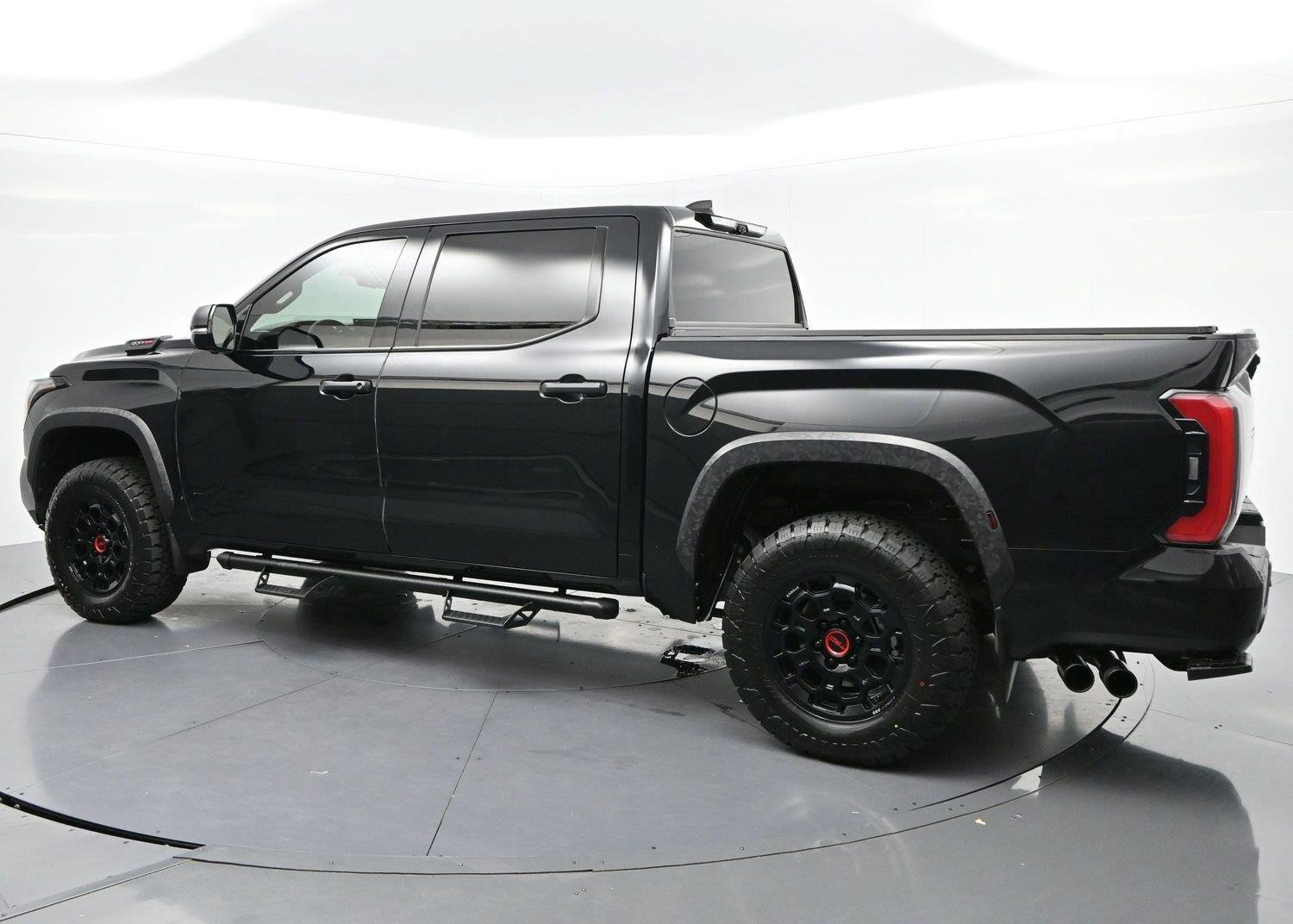 Used 2025 Toyota Tundra TRD Pro AWD/4WD image 5