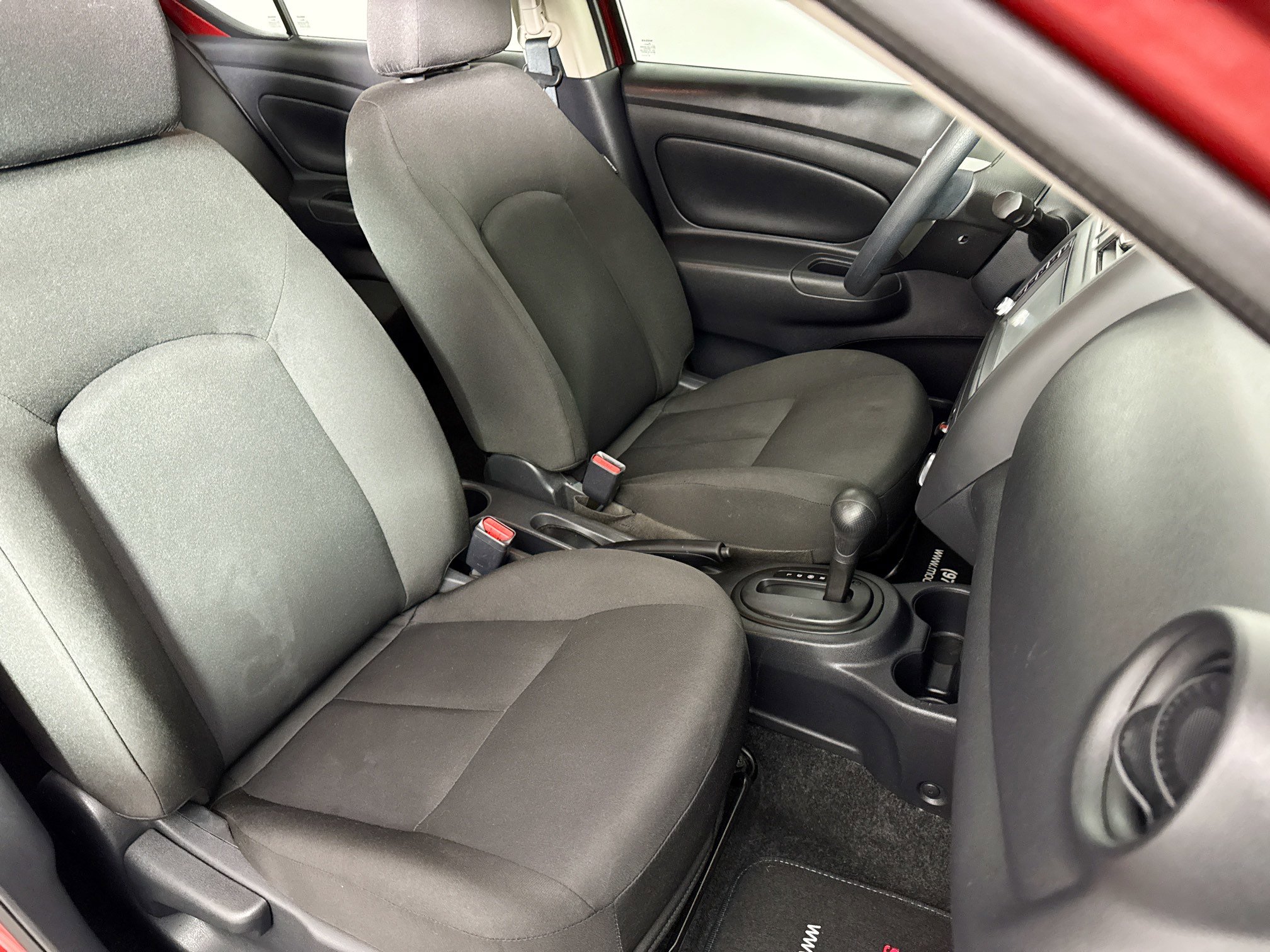 Used 2019 Nissan Versa S Plus image 31