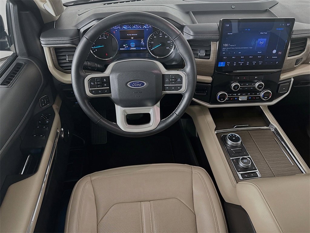 Used 2024 Ford Expedition Limited image 25