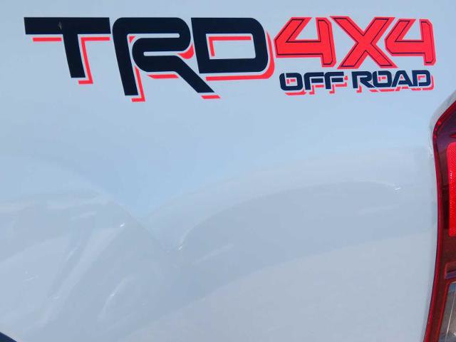 Used 2019 Toyota Tacoma TRD Off-Road image 12