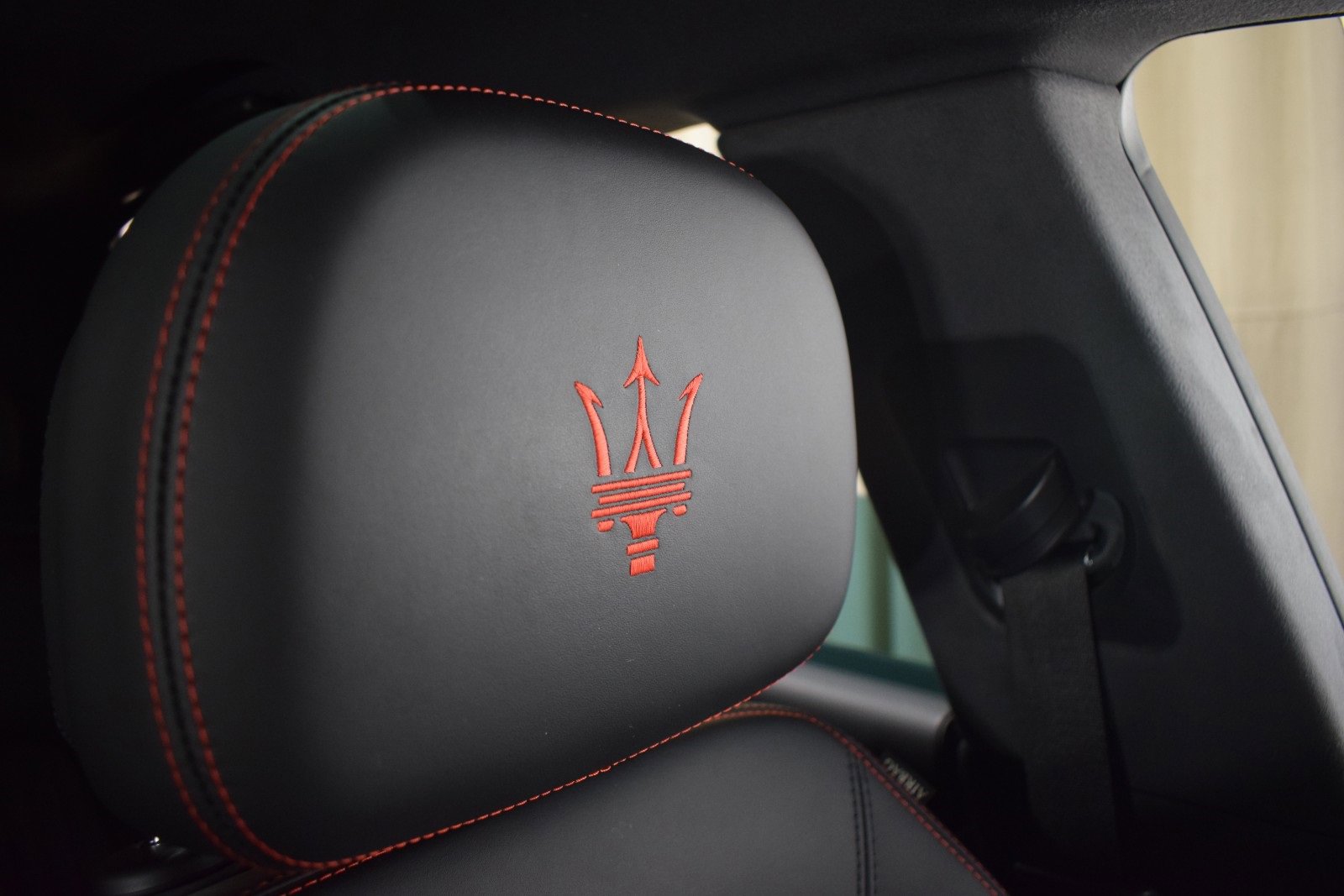 Certified 2022 Maserati Levante Modena image 33