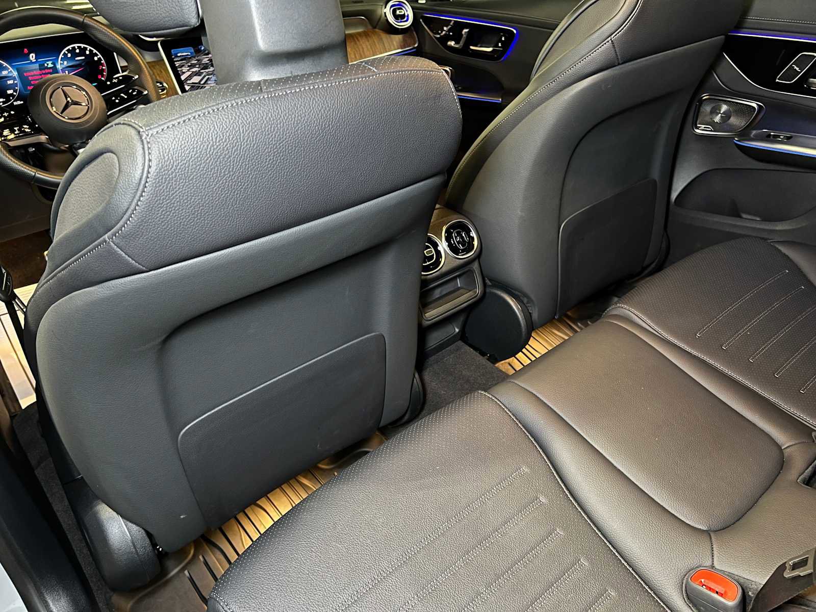 Used 2025 Mercedes-Benz GLC 300 GLC 300 image 20