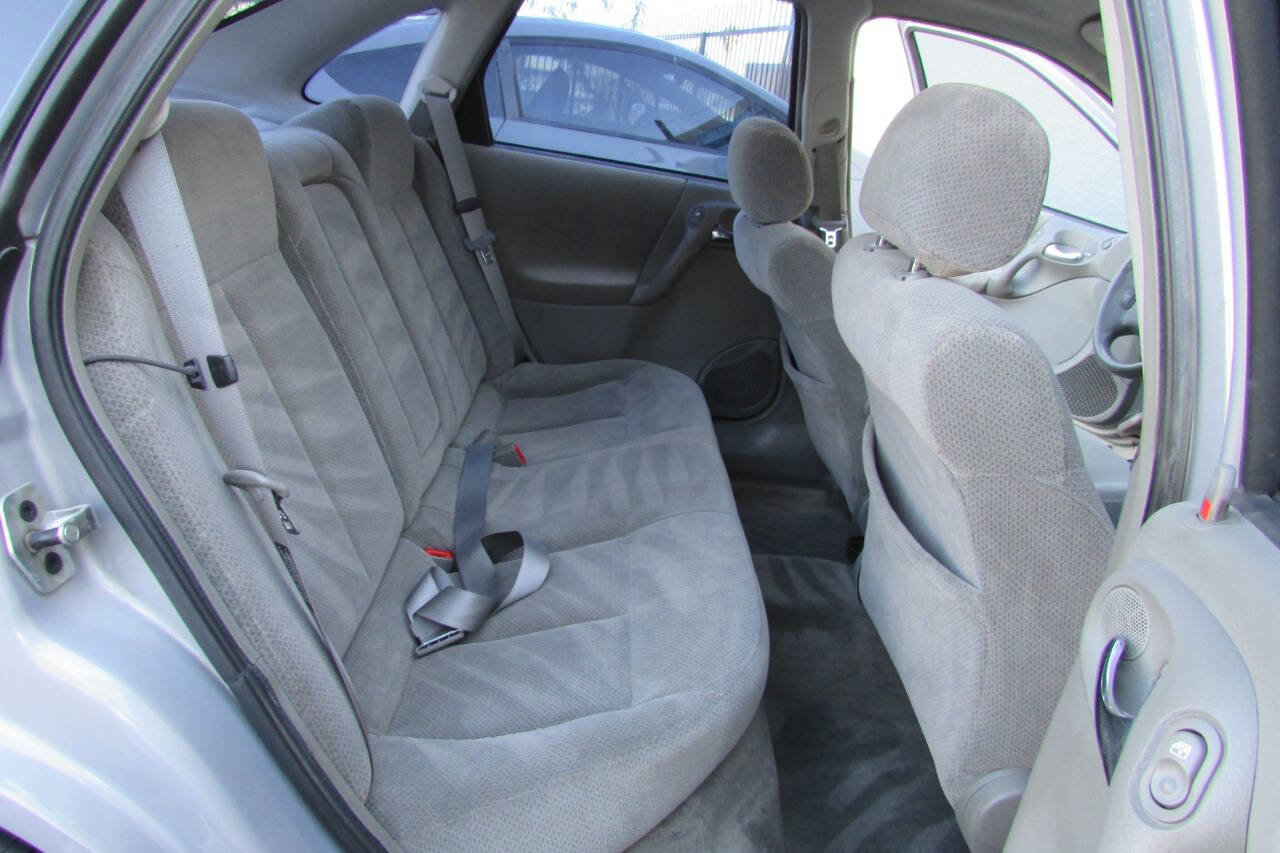 Used 2000 Saturn L-Series LS2 image 27
