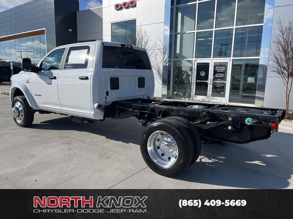 New 2026 RAM 4500 4x4 Crew Cab DRW image 16