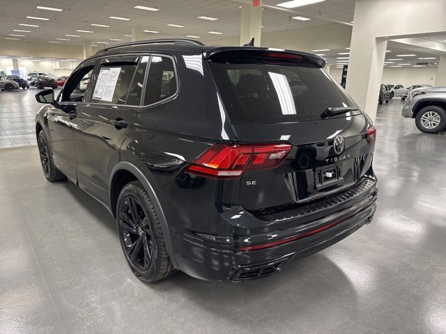 Used 2024 Volkswagen Tiguan SE R-Line image 5