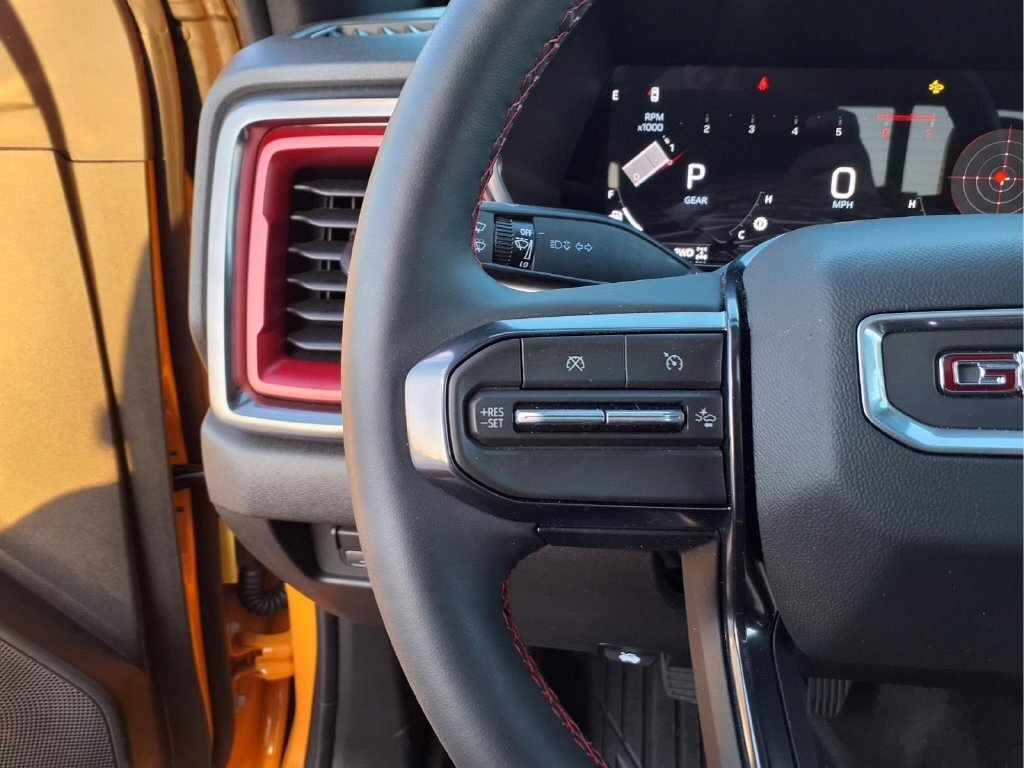 Used 2026 GMC Canyon AT4X AWD/4WD image 25
