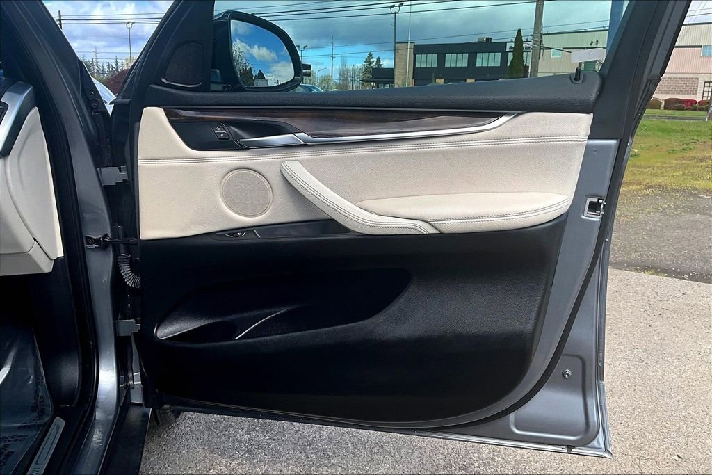 Used 2018 BMW X5 xDrive35i AWD/4WD image 23