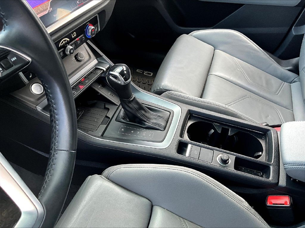 Used 2020 Audi Q3 2.0T Premium Plus AWD/4WD image 18