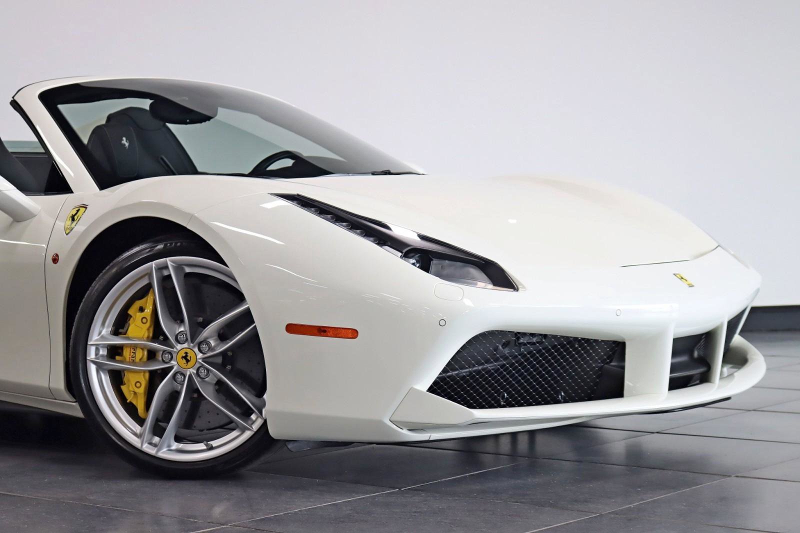 Used 2018 Ferrari 488 Spider RWD image 6