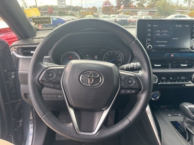 Used 2022 Toyota Venza image 9