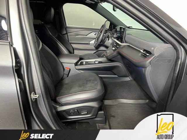Used 2025 Ford Explorer ST AWD/4WD image 20