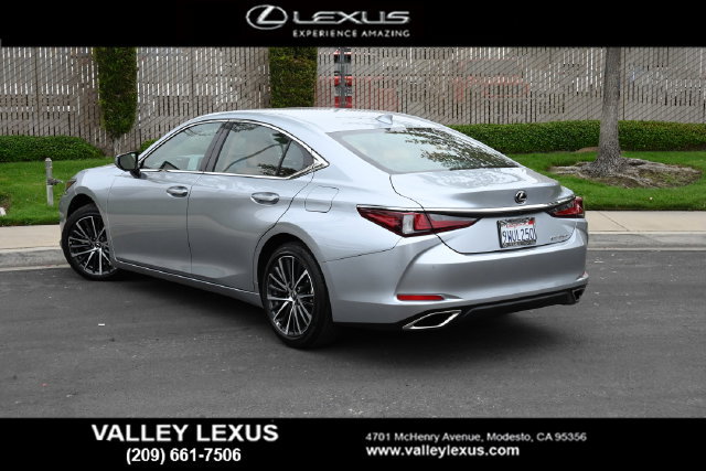 Certified 2025 Lexus ES 350 w/ Premium Package FWD image 4
