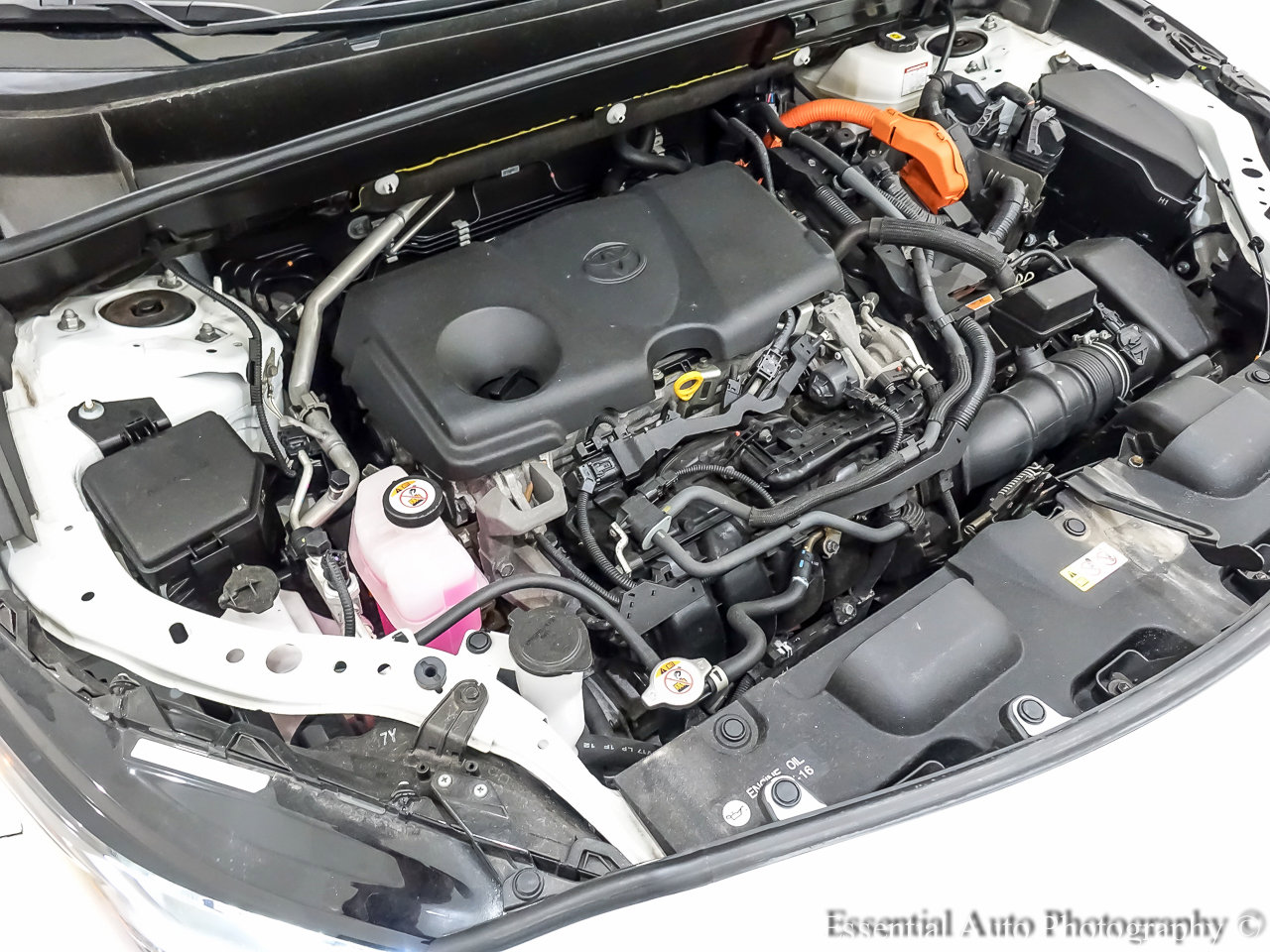 Used 2022 Toyota Venza LE image 34