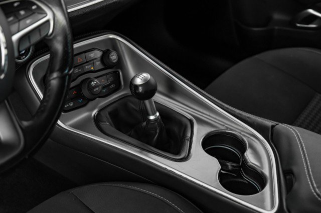 Used 2019 Dodge Challenger R/T w/ Blacktop Package image 18