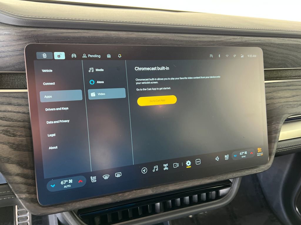 Used 2023 Rivian R1T Adventure image 38