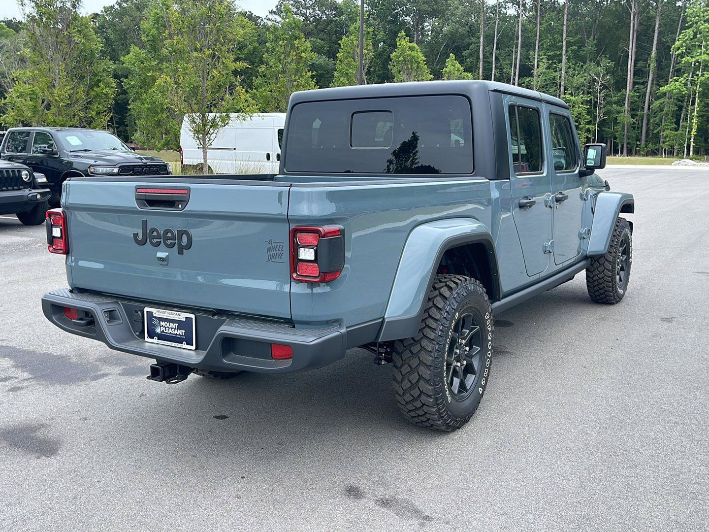 New 2026 Jeep Gladiator Sport AWD/4WD image 7
