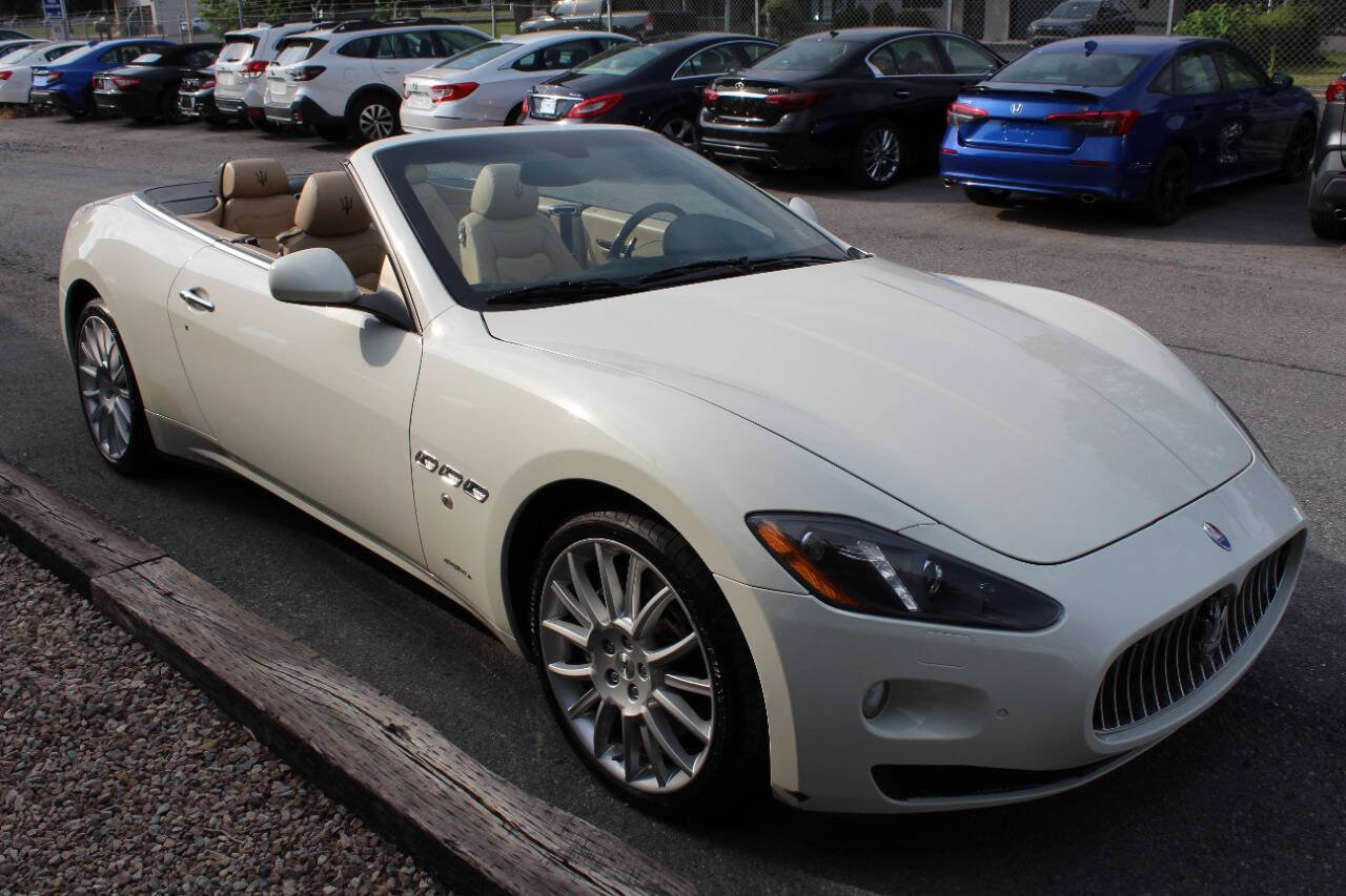 Used 2015 Maserati GranTurismo Convertible RWD image 5
