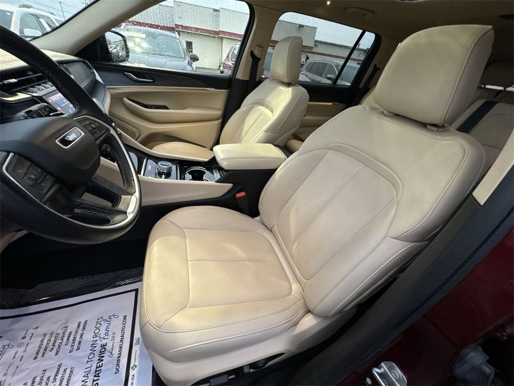 Used 2021 Jeep Grand Cherokee L Limited w/ Trailer Tow Group (B) image 11