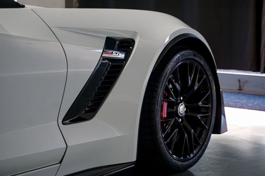 Used 2019 Chevrolet Corvette Z06 w/ Z07 Performance Package RWD image 62
