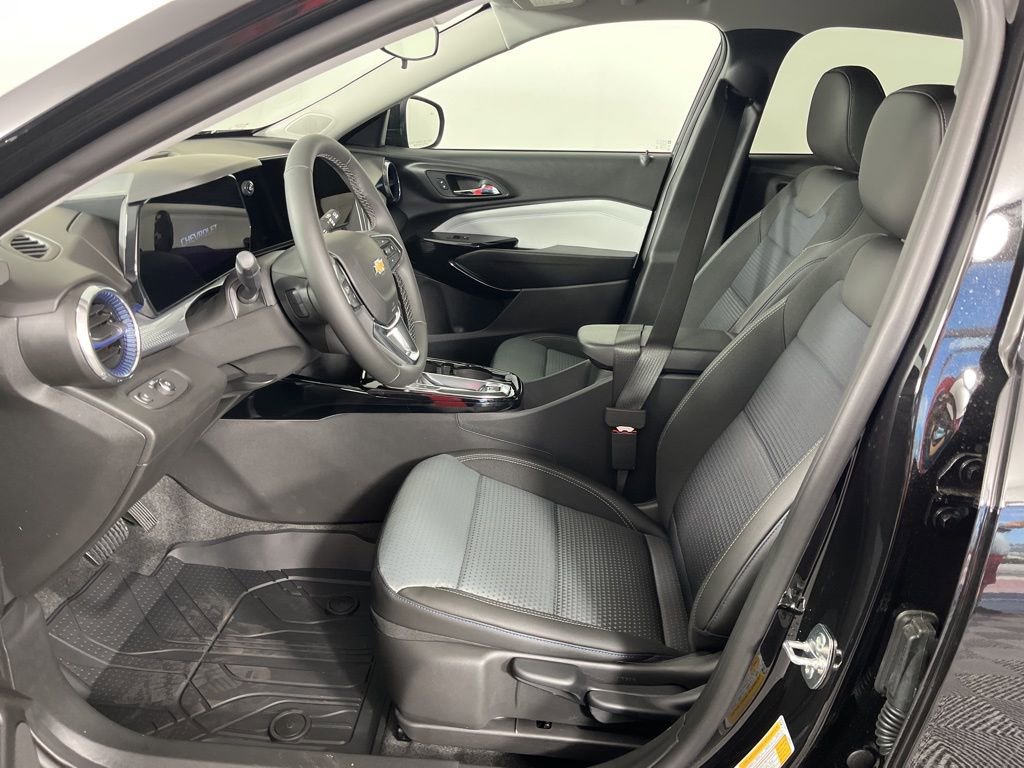 New 2026 Chevrolet Trax LT FWD image 21